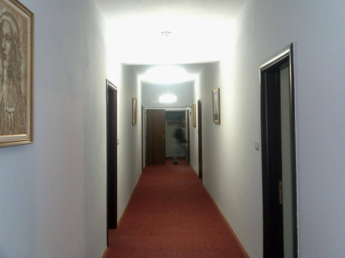 British Hotel Himare Buitenkant foto