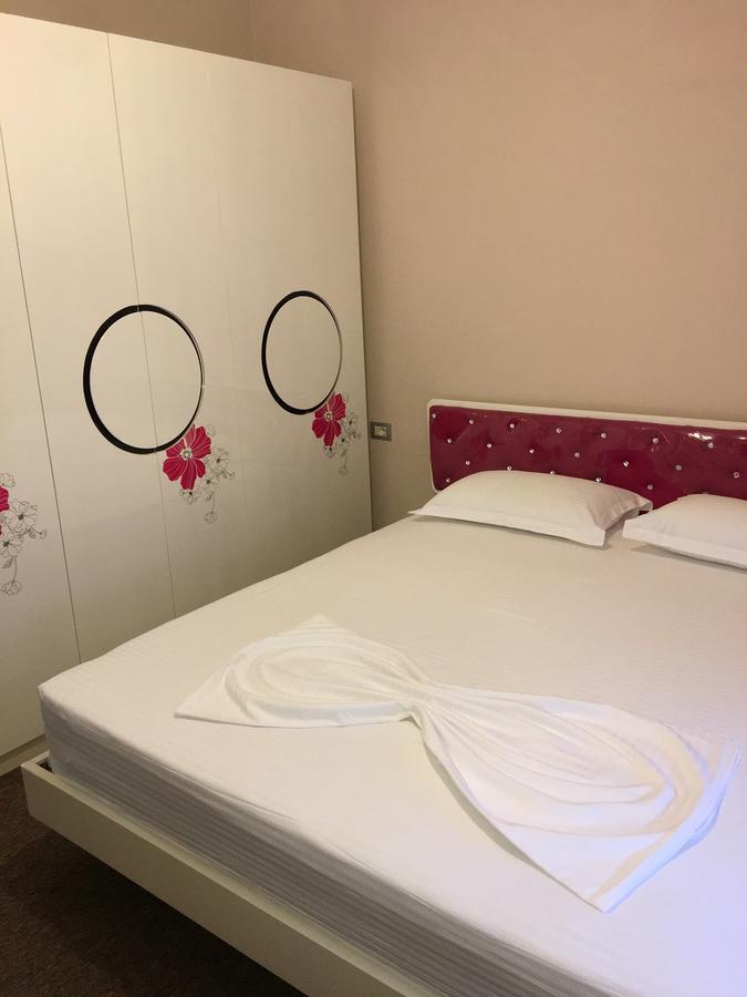 British Hotel Himare Buitenkant foto